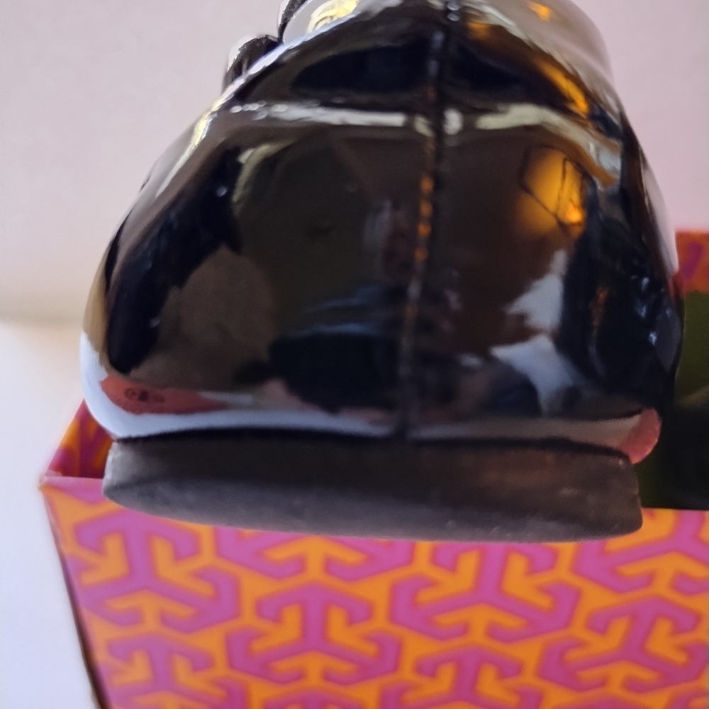 Tory Burch Reva Ballet Slip-On Flats Black Contrast Patent Leather Size 8 - Picture 16 of 16